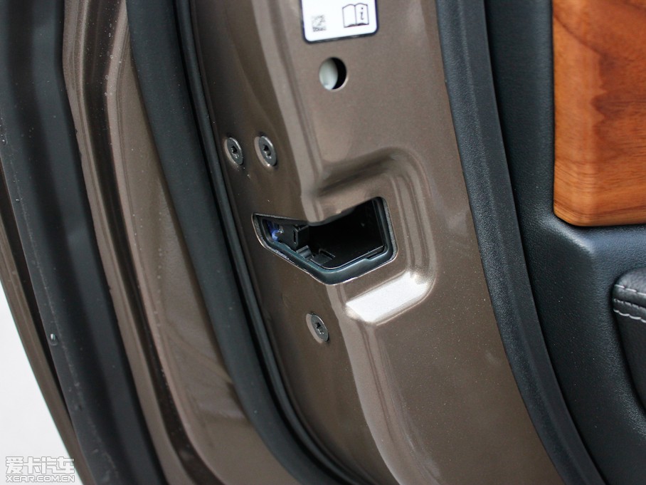 2013\(yn)(dng) 5.0 V8 NA HSE