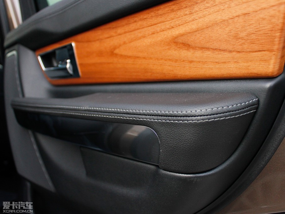 2013\(yn)(dng) 5.0 V8 NA HSE