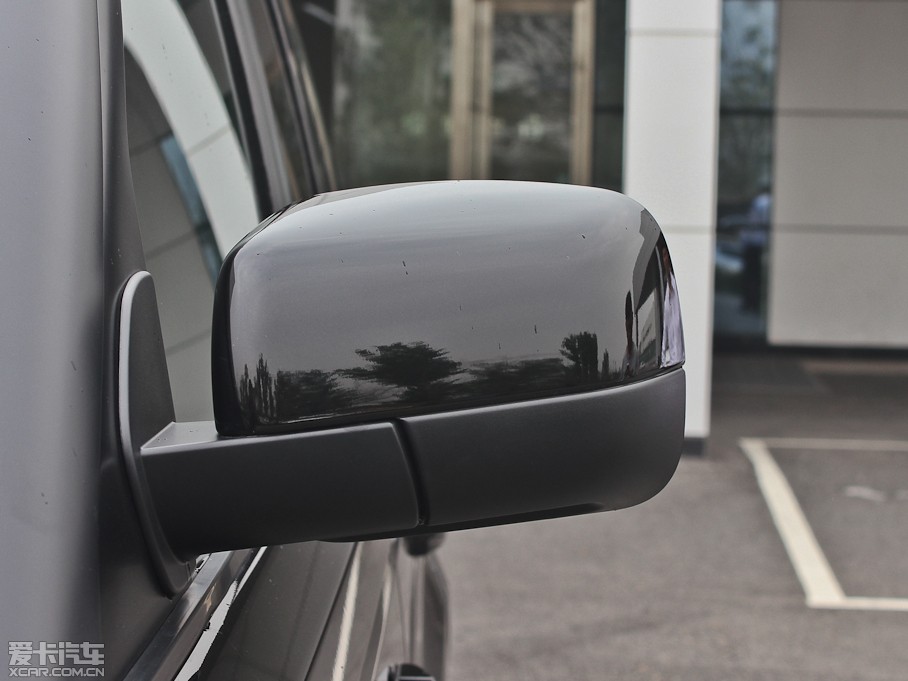 2013����\�� 5.0 V8 NA �ژ�������