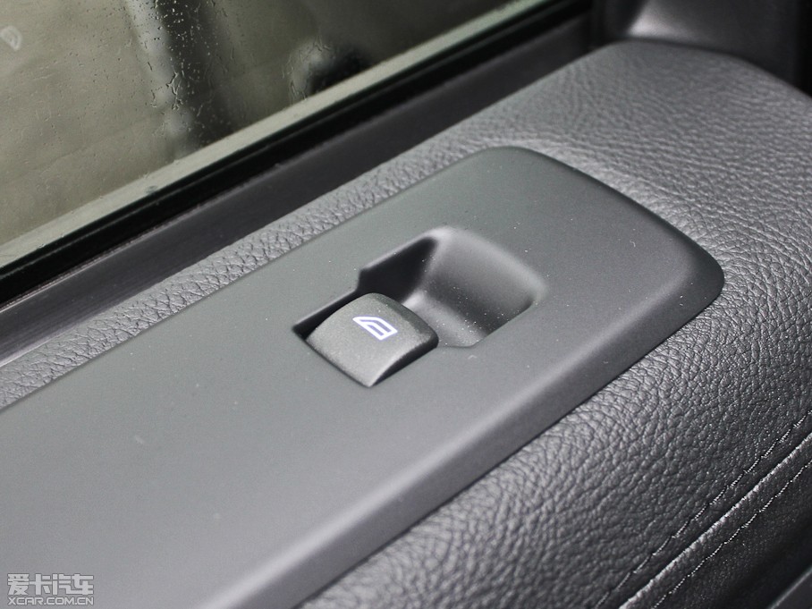 2013\ 5.0 V8 NA ژ