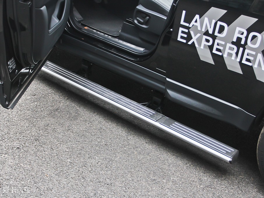 2013����\�� 5.0 V8 SC �h�Є�����