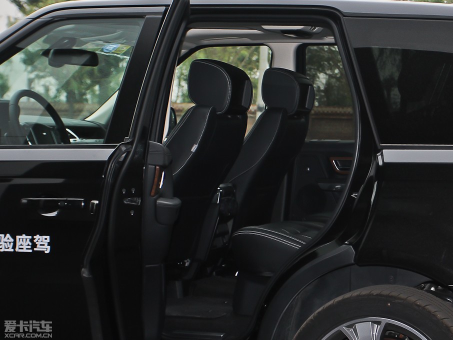 2013����\(y��n)��(d��ng) 5.0 V8 SC �h�Є�(chu��ng)����