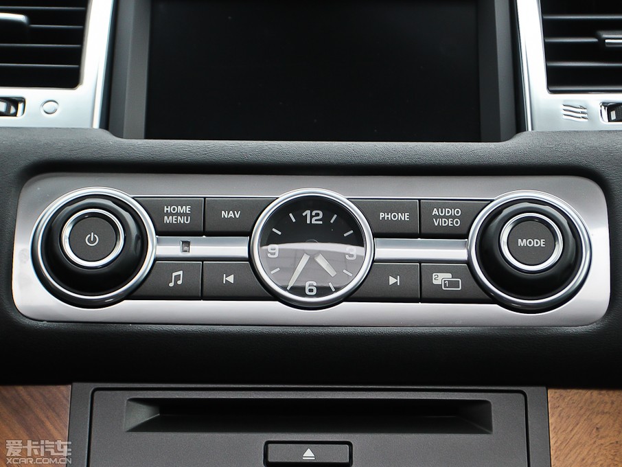 2013����\�� 5.0 V8 SC �h�Є�����