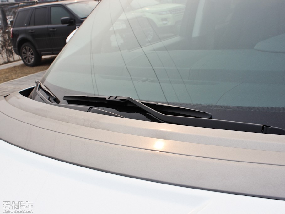 2013 5.0 V8 NA Vogue SE