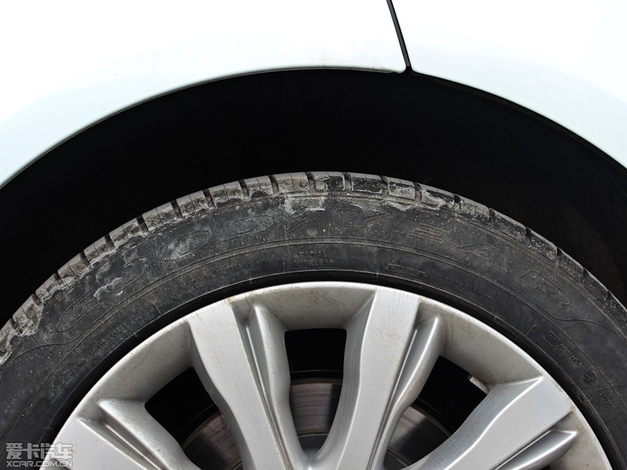 2013 5.0 V8 NA Vogue SE