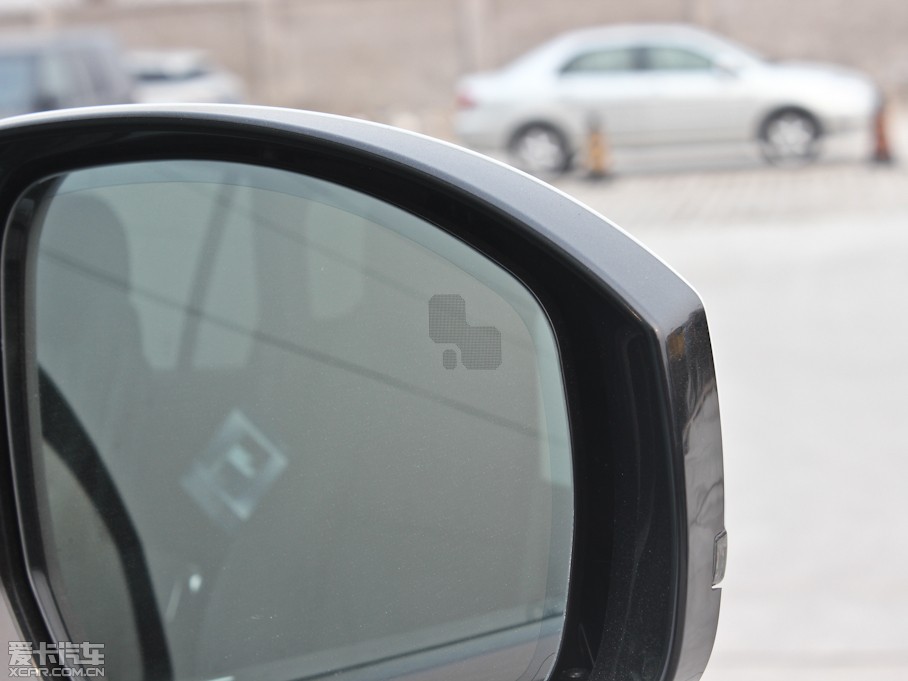 2013 5.0 V8 NA Vogue SE