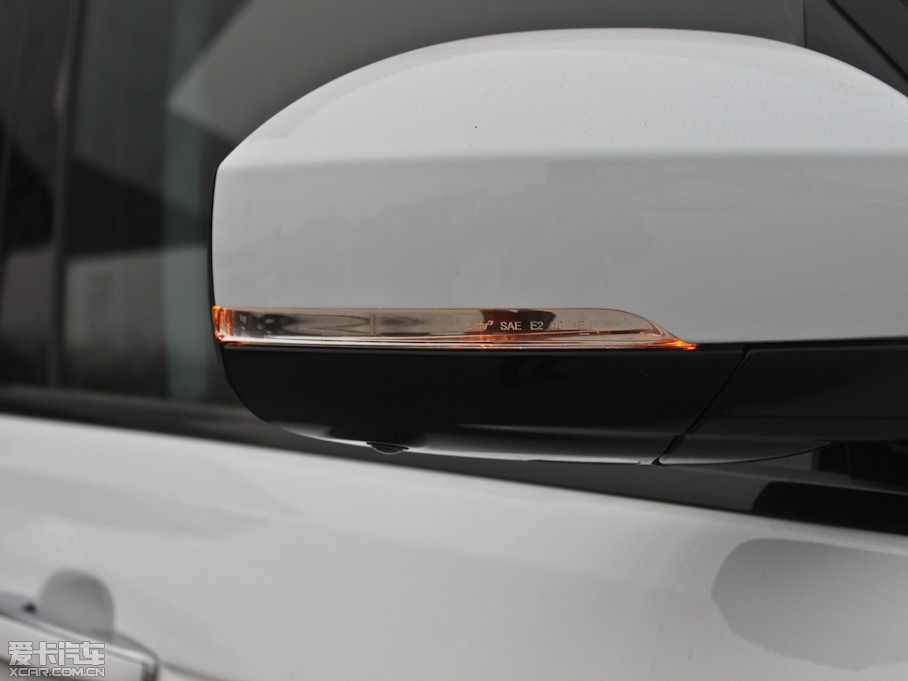 2013 5.0 V8 NA Vogue SE