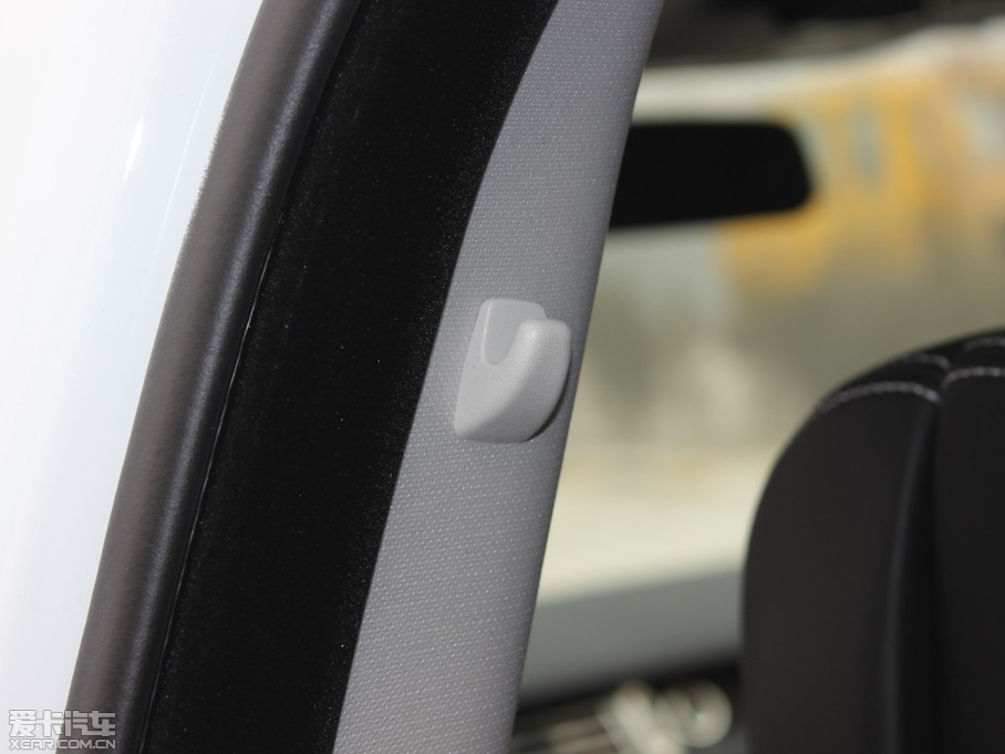 2013 5.0 V8 NA Vogue SE