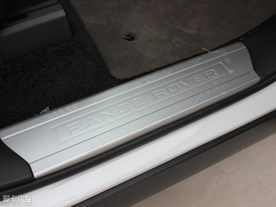 2013 5.0 V8 NA Vogue SE