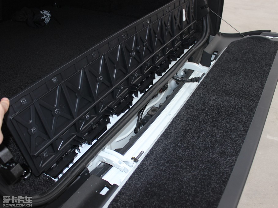 2013 5.0 V8 NA Vogue SE