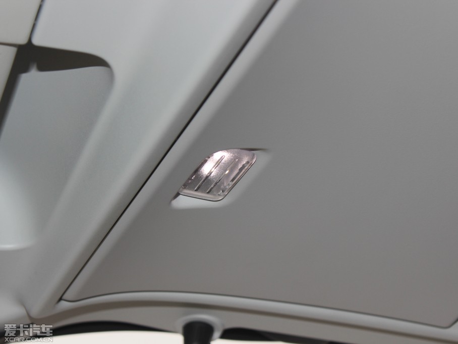 2013 5.0 V8 NA Vogue SE