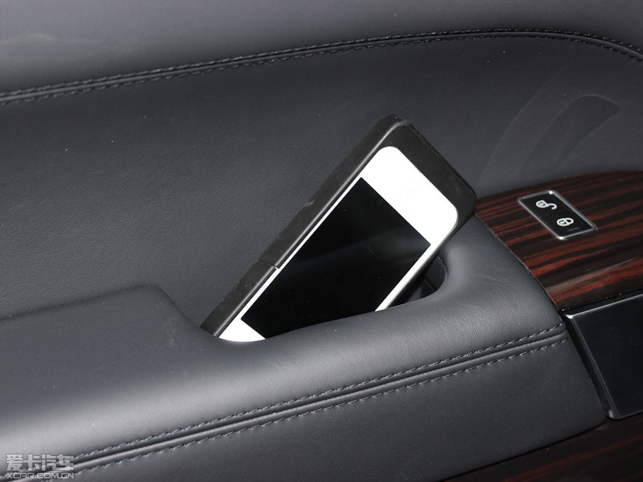 2013 5.0 V8 NA Vogue SE