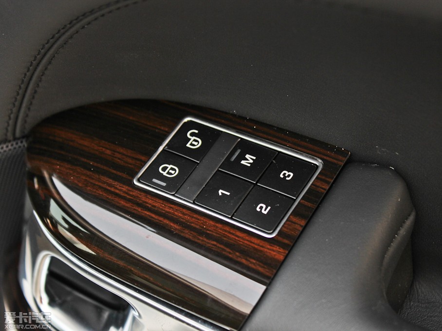 2013 5.0 V8 NA Vogue SE