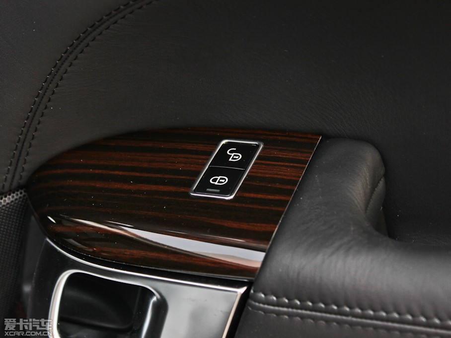 2013 5.0 V8 NA Vogue SE