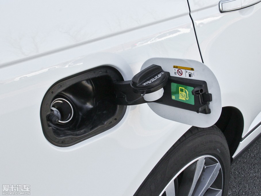 2013 5.0 V8 NA Vogue SE