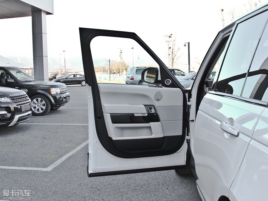 2013 5.0 V8 NA Vogue SE