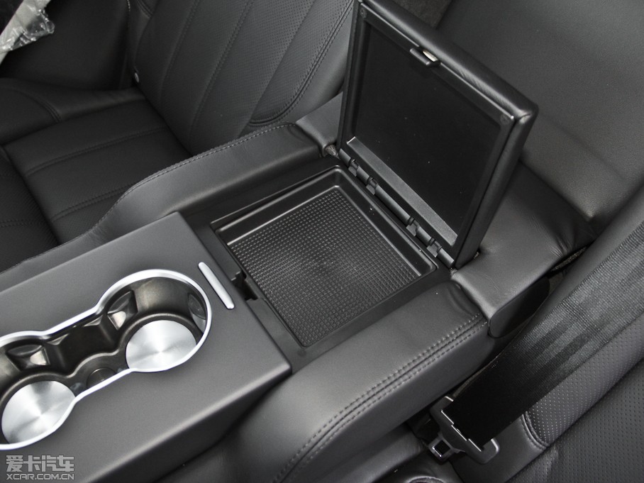 2013 5.0 V8 NA Vogue SE