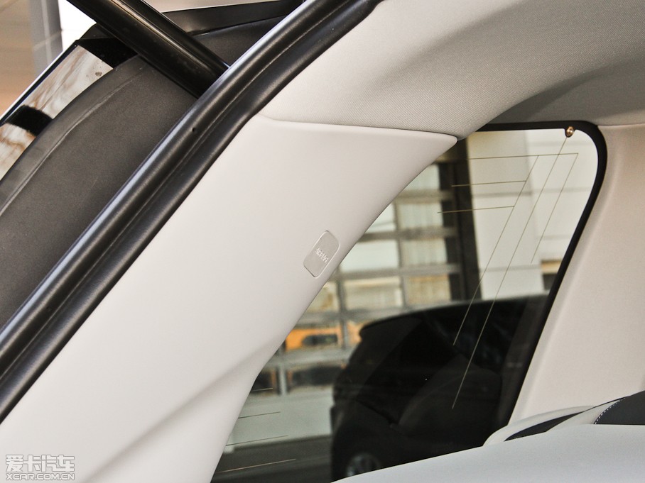 2013 5.0 V8 NA Vogue SE