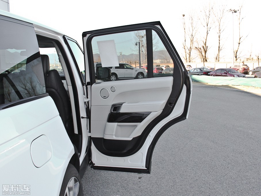 2013 5.0 V8 NA Vogue SE