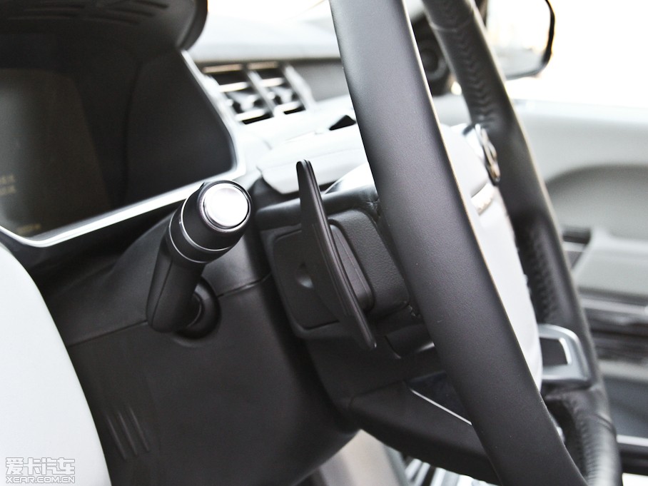 2013 5.0 V8 NA Vogue SE