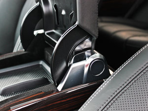 20135.0 V8 NA Vogue SE g