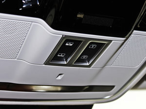 20135.0 V8 NA Vogue SE g