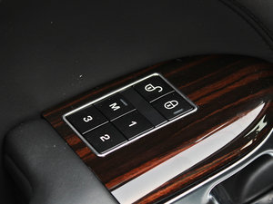 20135.0 V8 NA Vogue SE п؅^