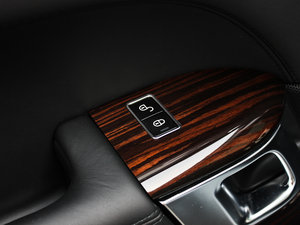 20135.0 V8 NA Vogue SE п؅^