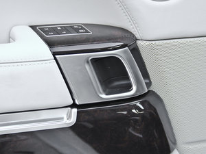 20135.0 V8 NA Vogue SE g