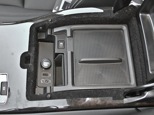 20135.0 V8 NA Vogue SE g