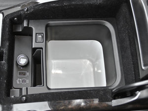 20135.0 V8 NA Vogue SE g