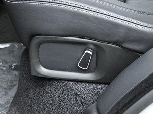 20135.0 V8 NA Vogue SE g