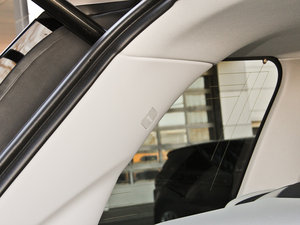 20135.0 V8 NA Vogue SE g