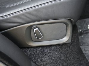 20135.0 V8 NA Vogue SE g