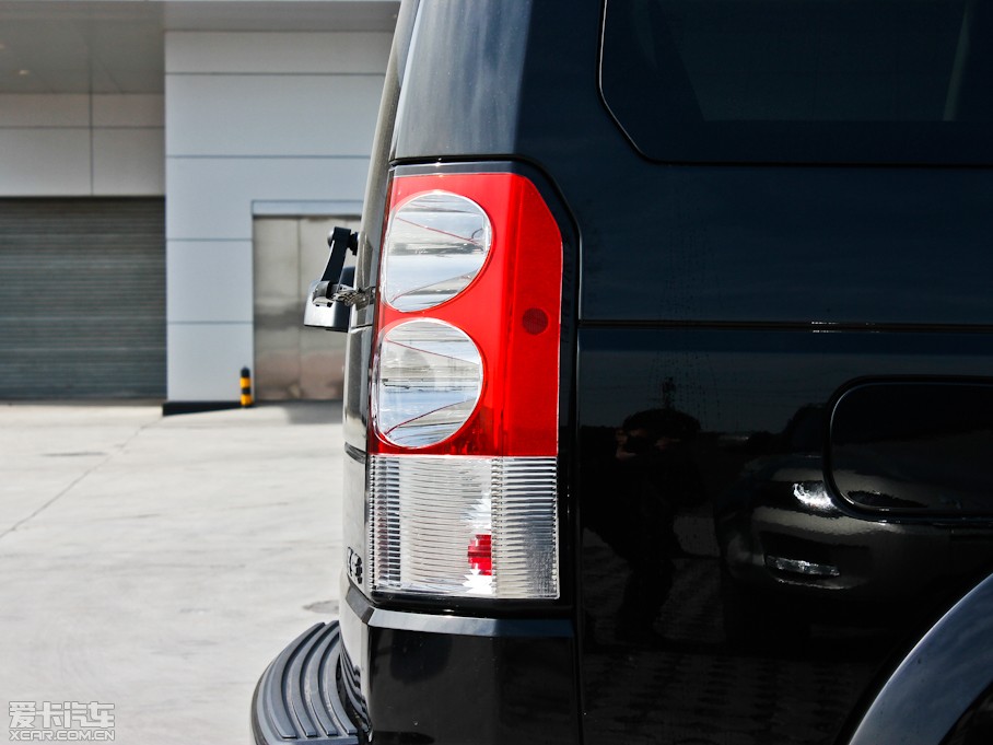 2013��l(f��)�F(xi��n) ���Ĵ� 5.0 V8 SE