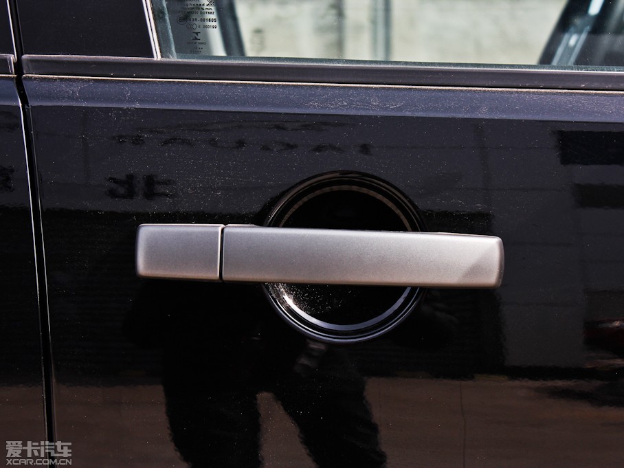 2013��l�F ���Ĵ� 5.0 V8 SE