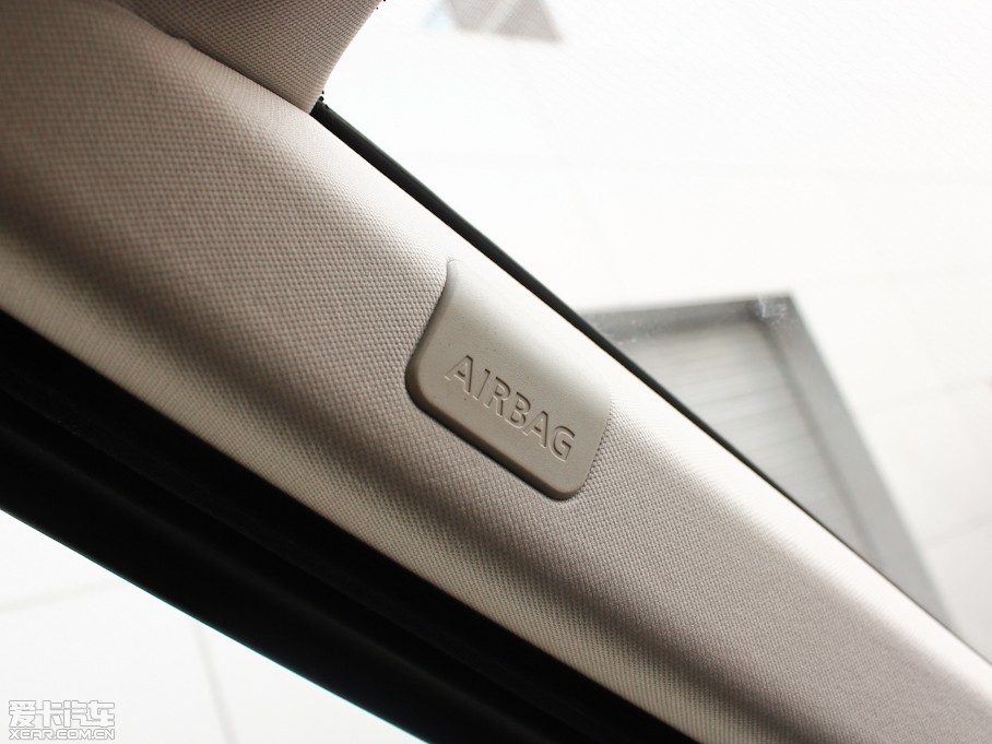 2013��l�F ���Ĵ� 5.0 V8 SE