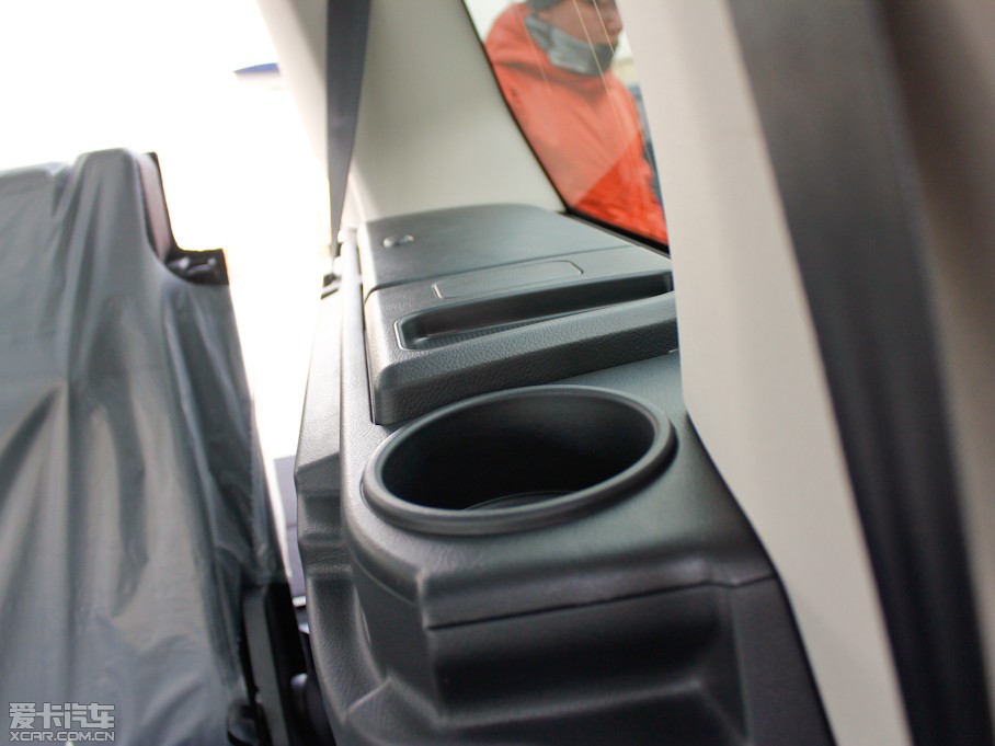 2013��l�F ���Ĵ� 5.0 V8 SE