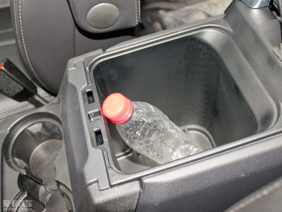 2013��l(f��)�F(xi��n) ���Ĵ� 5.0 V8 SE