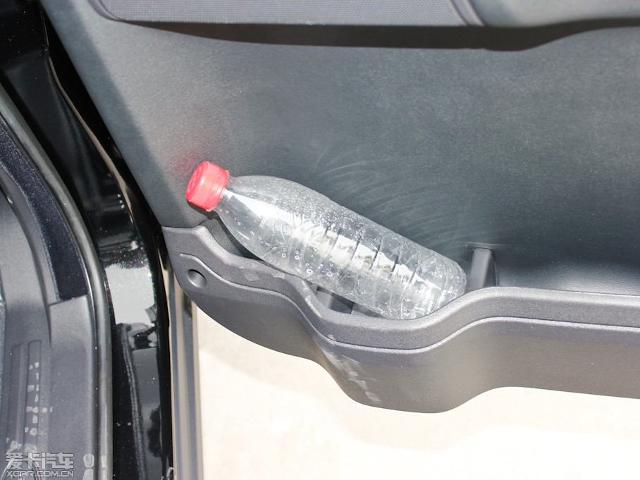 2013��l�F ���Ĵ� 5.0 V8 SE