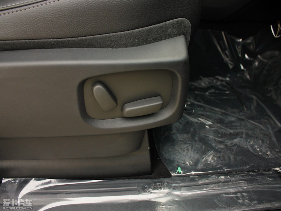 2013��l�F ���Ĵ� 5.0 V8 SE