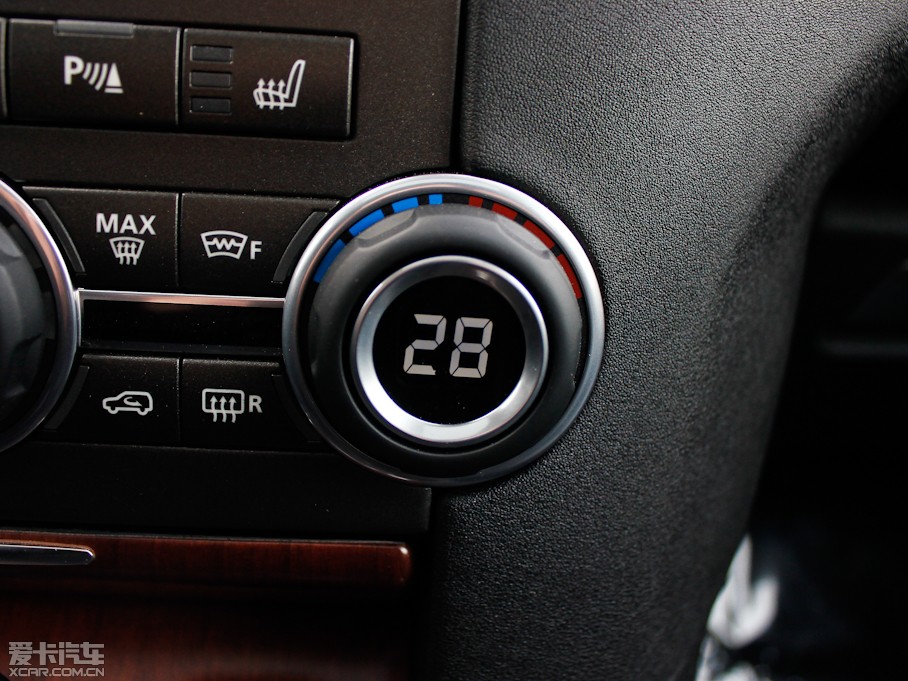 2013��l�F ���Ĵ� 5.0 V8 SE