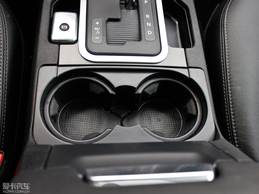 2013��l�F ���Ĵ� 5.0 V8 SE