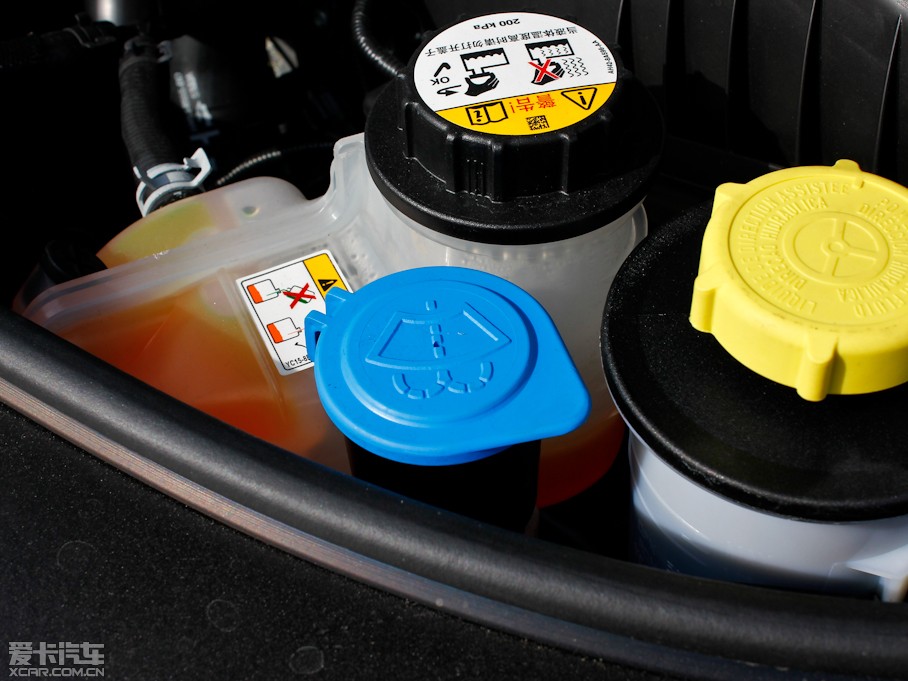 2013��l�F ���Ĵ� 5.0 V8 SE