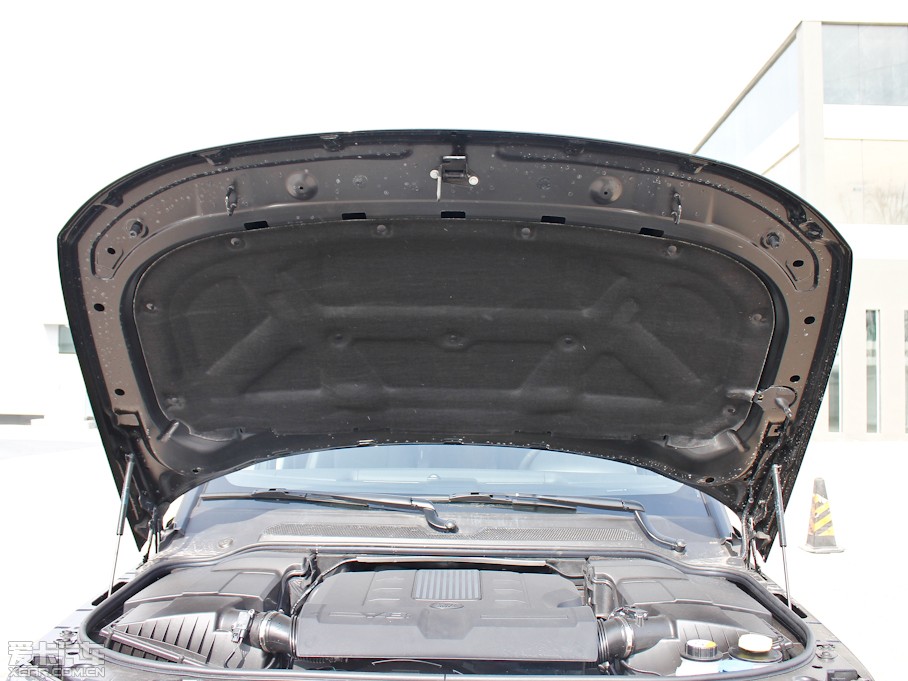 2013��l�F ���Ĵ� 5.0 V8 SE