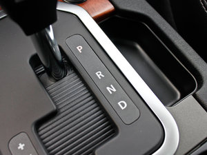 2013Ĵ 5.0 V8 SE п؅^