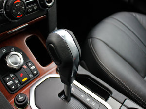 2013Ĵ 5.0 V8 SE п؅^