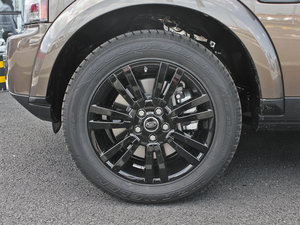 2013款第四代 3.0L V6 SD 尊黑限量版 轮圈