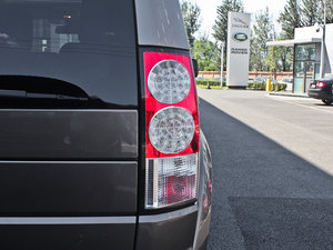 2013款第四代 3.0L V6 SD 尊黑限量版 尾灯