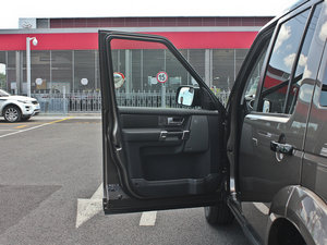 2013款第四代 3.0L V6 SD 尊黑限量版 驾驶位车门